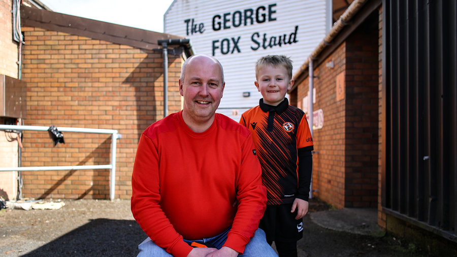 DUNDEE UNITED WELCOME VISIT FROM FAMILY OF LATE GREAT GEORGE FOX